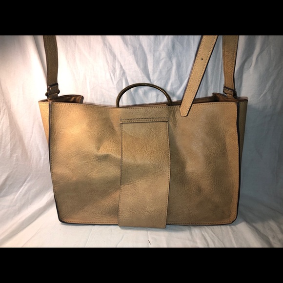 Universal Thread Handbag - Picture 3 of 5